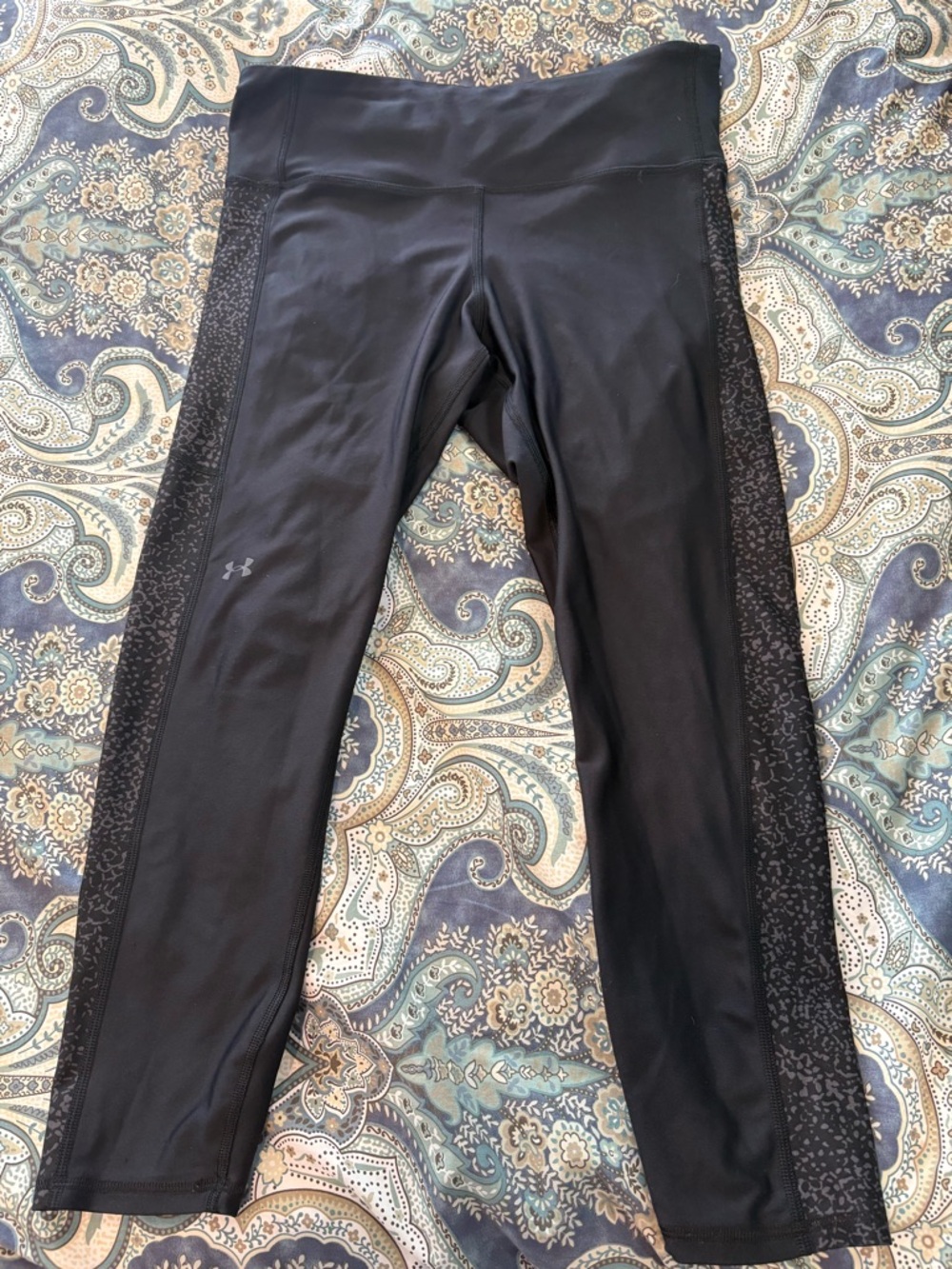 Under Armour Black Leggings with Textured Side Panels